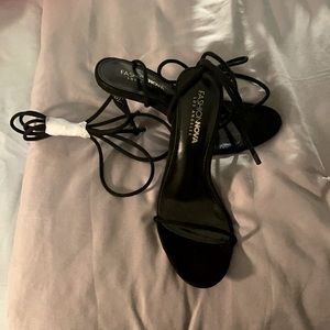 Black Strap Heel 💕